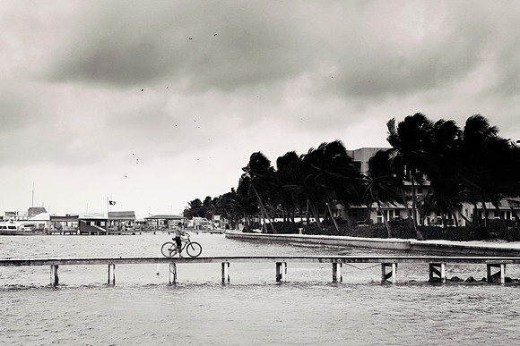 ACaye-Rain-bw