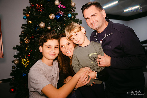 2025-12-07_023