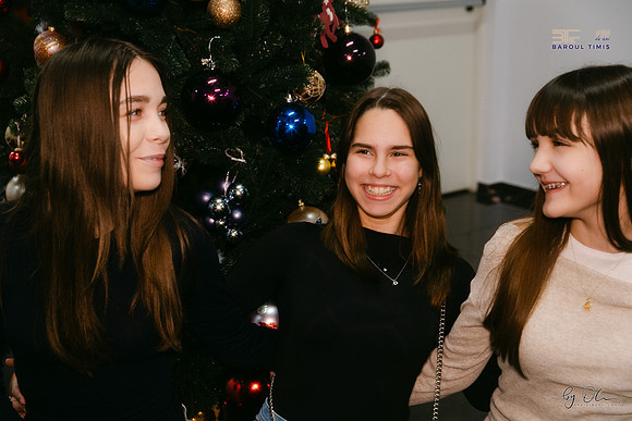 2025-12-07_035