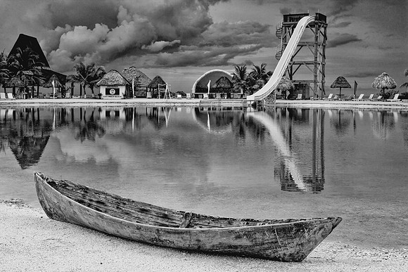 OldBelize12-oct05-001-bw