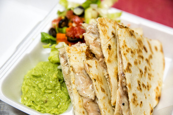 Elvis-FriLunch_Quesadilla_003